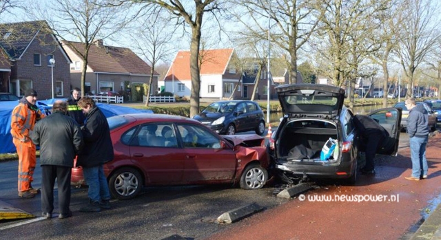 klapband-zorgt-voor-ongeval-in-stadskanaal-5 bbbbb