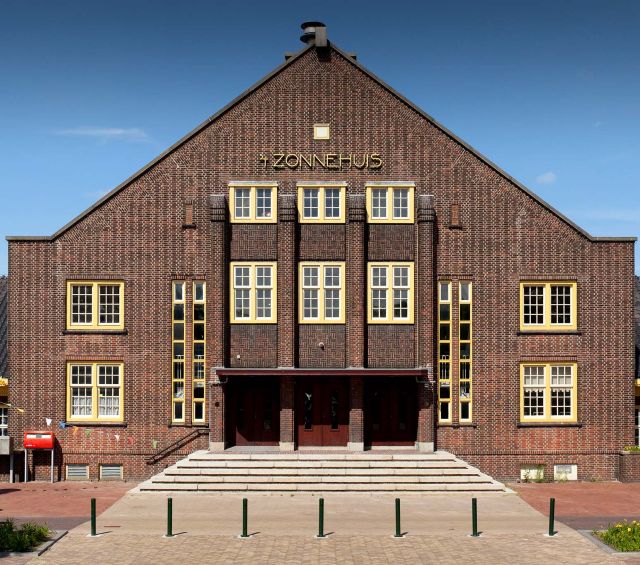t Zonnehuisgebouw